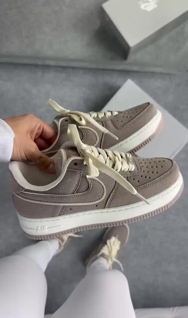 Vídeo de Tênis Air Force Nubuck Linha prime Antílope/off white 34 ao 39