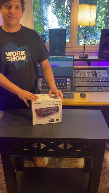 Video de TASCAM US-2x2HR