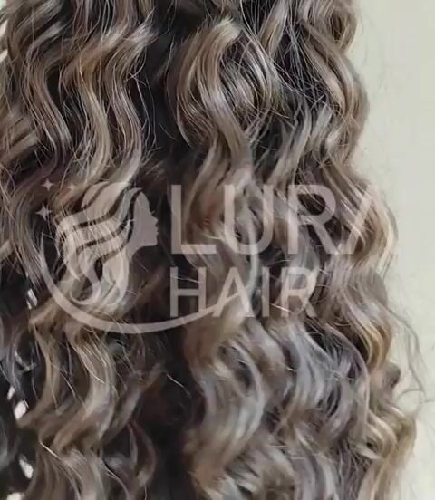 Vídeo de LURA CACHEADO LOIRO ESCURO COM MECHAS