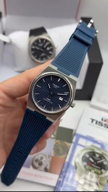 Video de Tissot PRX Powermatic 40mm - AÇO/MOSTRADOR AZUL - SILICONE