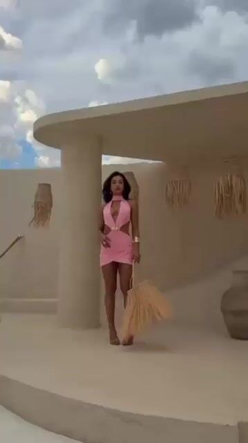 Vídeo de VESTIDO ANIELY