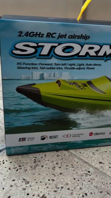 Video de Lancha Jet Boat A Turbina Rc Alta Velocidad Control Remoto
