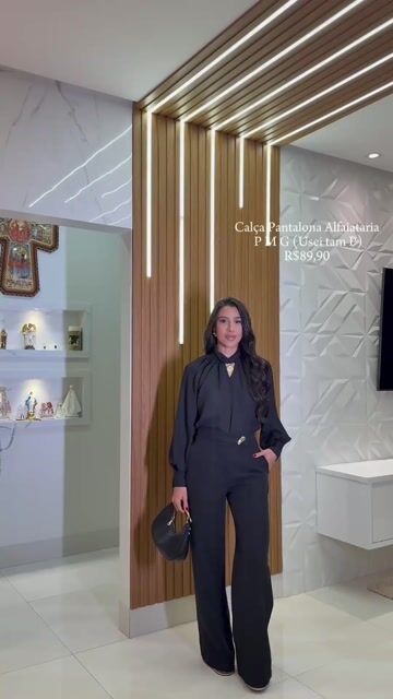 Vídeo de Calça Pantalona Alfaiataria Botão Orgânico (1497)