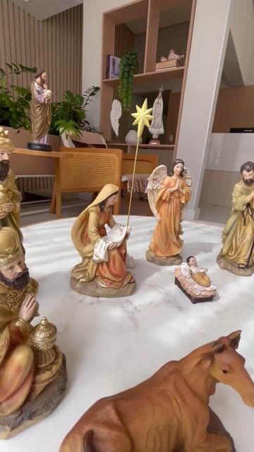 Vídeo de Presépio 20 cm Colo de mãe 12 peças