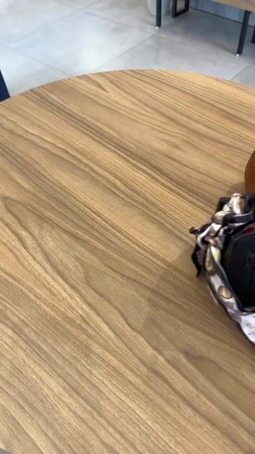 Video de Bolsa Feminina Casual Média Com Lenço Tendência