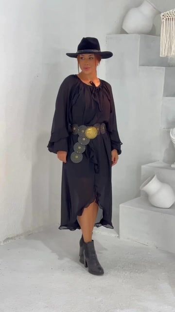 Vídeo de Vestido Suely Crepe Navagio