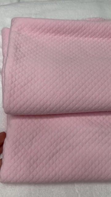 Vídeo de Malha matelassê mine 1,60 largura - Rosa