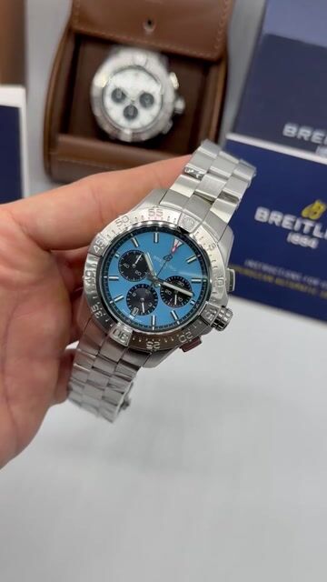 Video de Breitling Avenger Chronograph 44mm - AÇO/MOSTRADOR AZUL