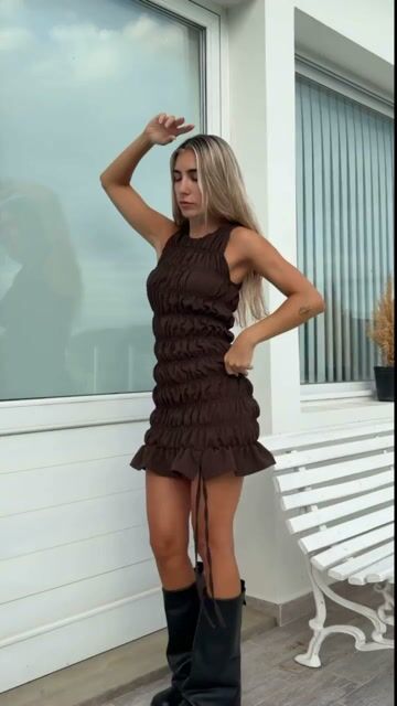 Video de Amélie • ropa y accesorios